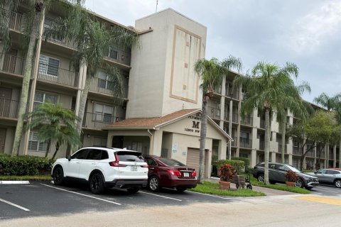 Copropriété à louer à Pembroke Pines, Floride: 1 chambre, 95.97 m2 № 2362096 - photo 16