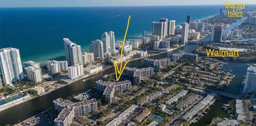 Condominio en Hallandale Beach, Florida, 1 dormitorio  № 1975379