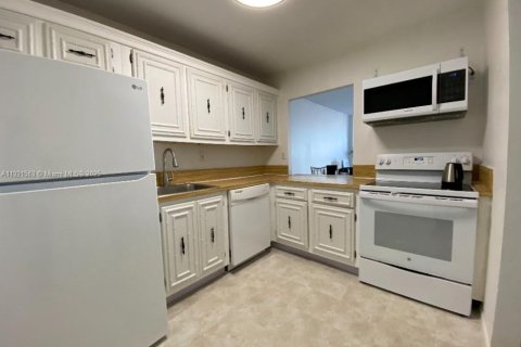 Condominio en venta en Hallandale Beach, Florida, 1 dormitorio, 85.01 m2 № 1975379 - foto 20