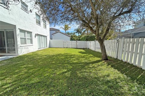 Villa ou maison à vendre à Pembroke Pines, Floride: 4 chambres, 267.56 m2 № 2005202 - photo 16