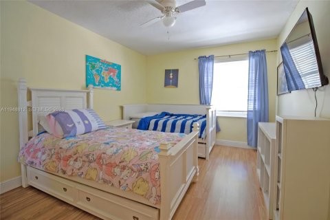 Villa ou maison à vendre à Pembroke Pines, Floride: 4 chambres, 267.56 m2 № 2005202 - photo 14