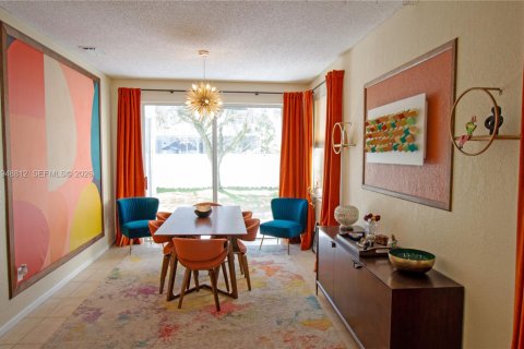 Villa ou maison à vendre à Pembroke Pines, Floride: 4 chambres, 267.56 m2 № 2005202 - photo 6