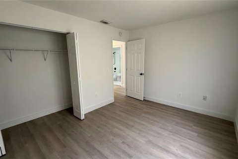 Villa ou maison à louer à Port Charlotte, Floride: 2 chambres, 84.73 m2 № 1901718 - photo 9
