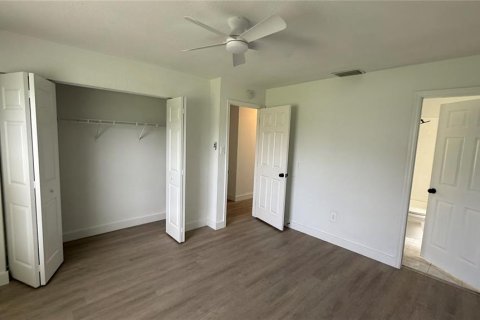 Villa ou maison à louer à Port Charlotte, Floride: 2 chambres, 84.73 m2 № 1901718 - photo 6