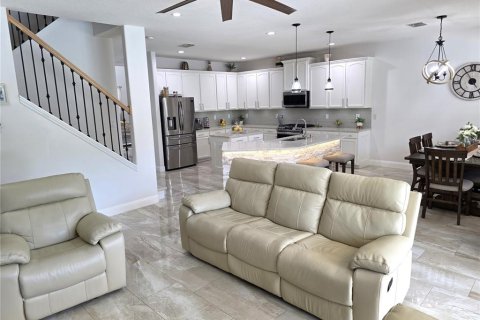 House in Tampa, Florida 4 bedrooms, 287.25 sq.m. № 1882890 - photo 17