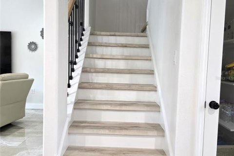 House in Tampa, Florida 4 bedrooms, 287.25 sq.m. № 1882890 - photo 24