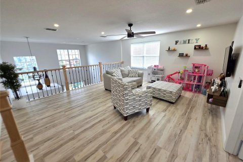 House in Tampa, Florida 4 bedrooms, 287.25 sq.m. № 1882890 - photo 27