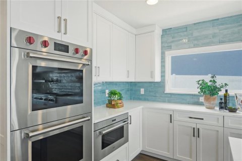Villa ou maison à vendre à Tarpon Springs, Floride: 4 chambres, 507.25 m2 № 2126858 - photo 18