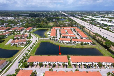 Adosado en venta en Riviera Beach, Florida, 4 dormitorios, 172.89 m2 № 2146711 - foto 2