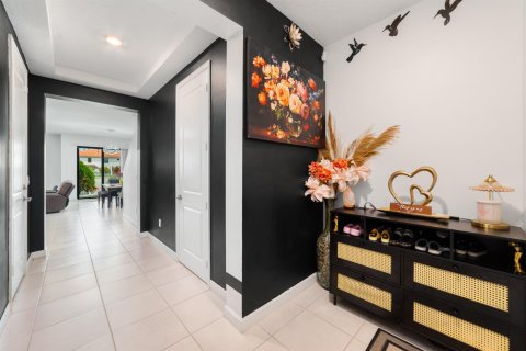 Adosado en venta en Riviera Beach, Florida, 4 dormitorios, 172.89 m2 № 2146711 - foto 5