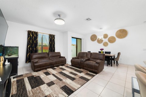 Adosado en venta en Riviera Beach, Florida, 4 dormitorios, 172.89 m2 № 2146711 - foto 14