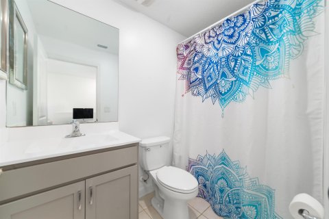 Adosado en venta en Riviera Beach, Florida, 4 dormitorios, 172.89 m2 № 2146711 - foto 21