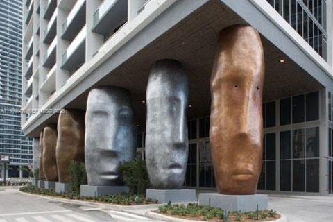 Condominio en Miami, Florida, 1 dormitorio  № 1997303