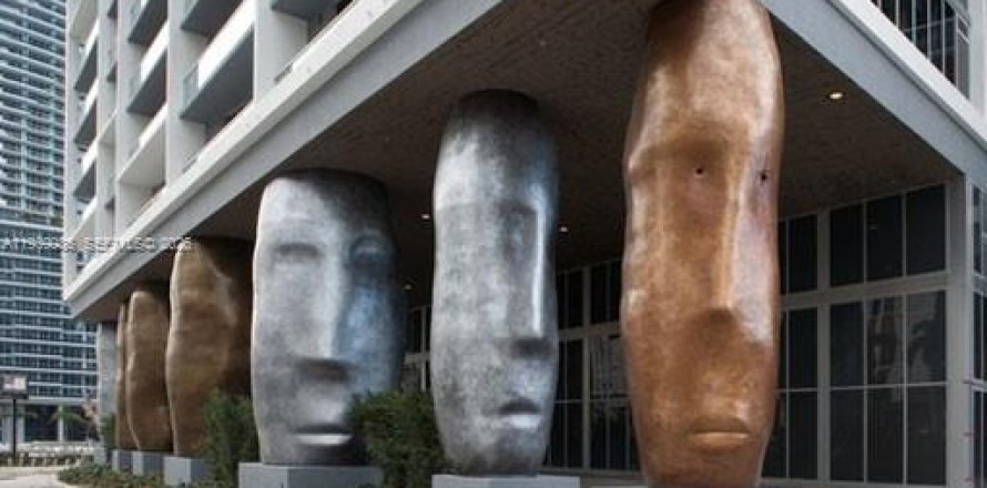 Condominio en Miami, Florida, 1 dormitorio № 1997303