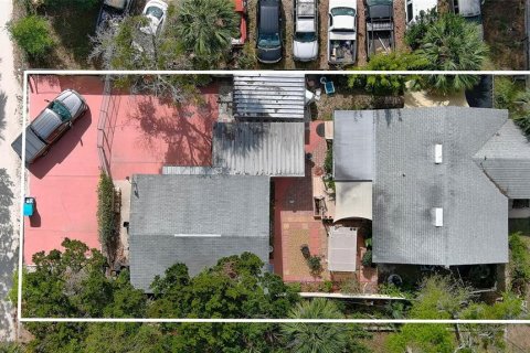 Commercial property in New Smyrna Beach, Florida 83.61 sq.m. № 2196846