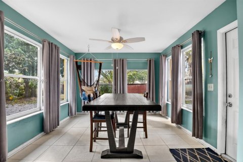 House in Delray Beach, Florida 3 bedrooms, 120.68 sq.m. № 2029913 - photo 16