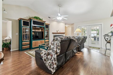 House in Plant City, Florida 3 bedrooms, 158.77 sq.m. № 1749637 - photo 24