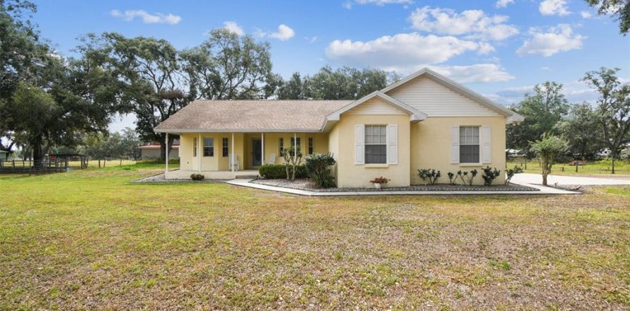House in Plant City, Florida 3 bedrooms, 158.77 sq.m. № 1749637