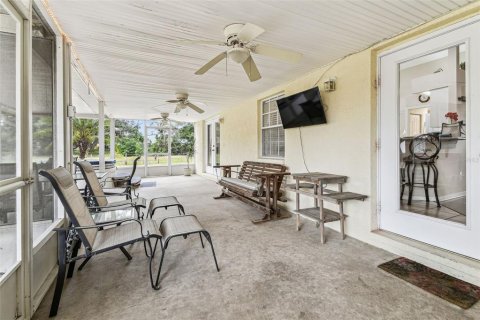 House in Plant City, Florida 3 bedrooms, 158.77 sq.m. № 1749637 - photo 17