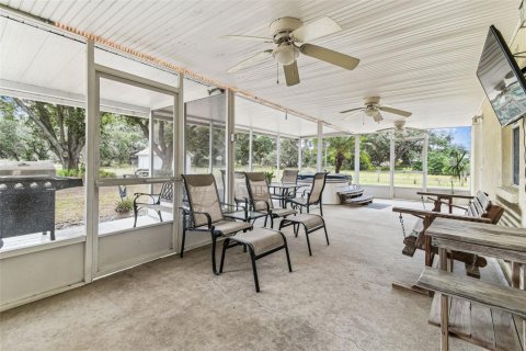 House in Plant City, Florida 3 bedrooms, 158.77 sq.m. № 1749637 - photo 16