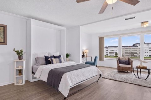 Copropriété à vendre à Gulfport, Floride: 1 chambre, 98.48 m2 № 2369096 - photo 24