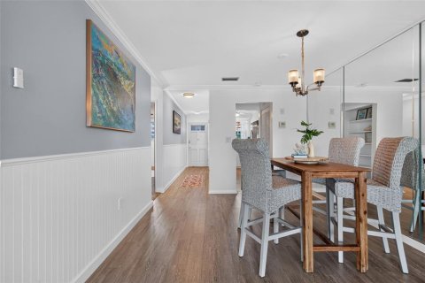 Copropriété à vendre à Gulfport, Floride: 1 chambre, 98.48 m2 № 2369096 - photo 13