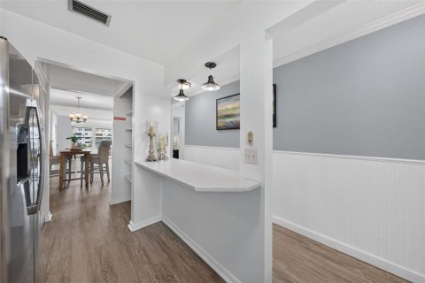 Copropriété à vendre à Gulfport, Floride: 1 chambre, 98.48 m2 № 2369096 - photo 10
