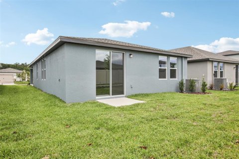 Casa en venta en Zephyrhills, Florida, 4 dormitorios, 149.29 m2 № 1758342 - foto 10