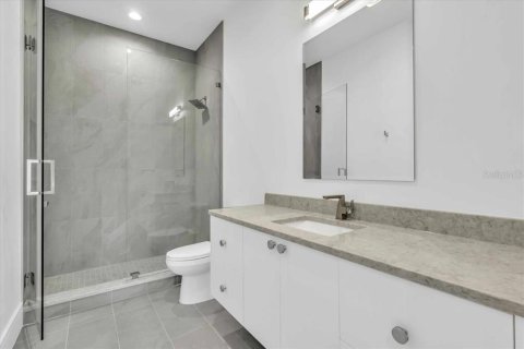 House in Tampa, Florida 5 bedrooms, 464.88 sq.m. № 1886030 - photo 23