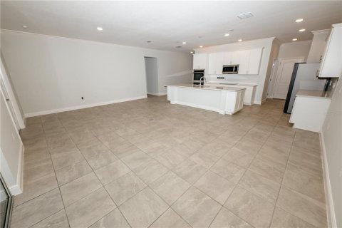 House in Haines City, Florida 3 bedrooms, 185.25 sq.m. № 2102252 - photo 19