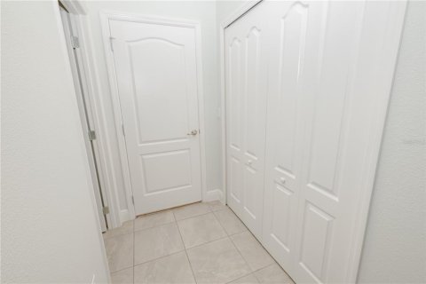 House in Haines City, Florida 3 bedrooms, 185.25 sq.m. № 2102252 - photo 24