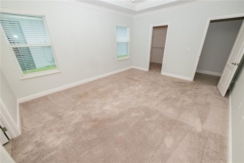 House in Haines City, Florida 3 bedrooms, 185.25 sq.m. № 2102252 - photo 28