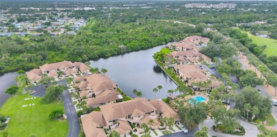 Condo à Venice, Floride, 2 chambres  № 1812709