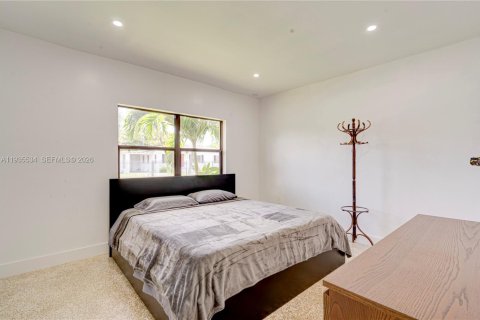 Apartment in Miami, Florida 3 bedrooms, 83.61 sq.m. № 1997236 - photo 11