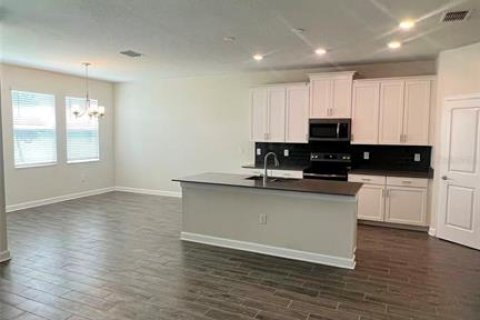 Villa ou maison à louer à Kissimmee, Floride: 4 chambres, 217.95 m2 № 2096070 - photo 4