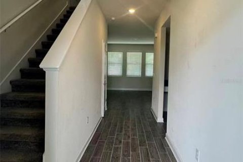 Villa ou maison à louer à Kissimmee, Floride: 4 chambres, 217.95 m2 № 2096070 - photo 2