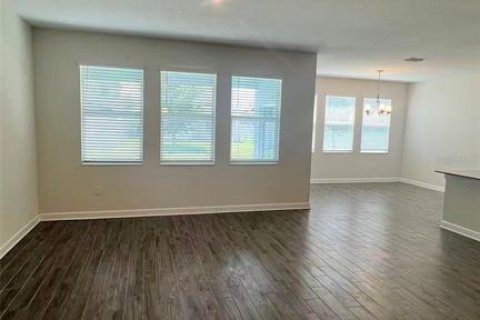 Villa ou maison à louer à Kissimmee, Floride: 4 chambres, 217.95 m2 № 2096070 - photo 3