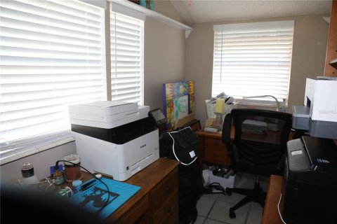 Villa ou maison à vendre à Tampa, Floride: 4 chambres, 260.13 m2 № 2093789 - photo 16