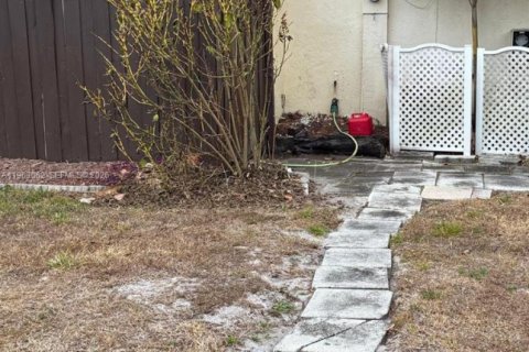 Immobilier commercial à louer à West Palm Beach, Floride: 1 chambre, 42.27 m2 № 2025683 - photo 15