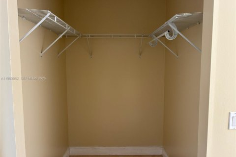 Immobilier commercial à louer à West Palm Beach, Floride: 1 chambre, 42.27 m2 № 2025683 - photo 8