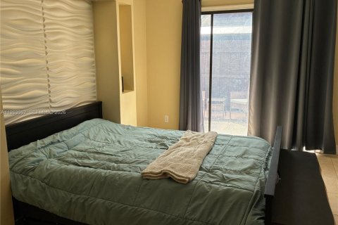 Immobilier commercial à louer à West Palm Beach, Floride: 1 chambre, 42.27 m2 № 2025683 - photo 10