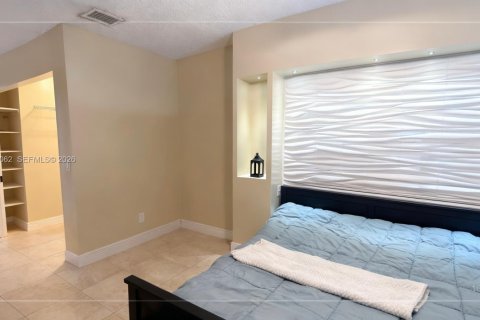 Immobilier commercial à louer à West Palm Beach, Floride: 1 chambre, 42.27 m2 № 2025683 - photo 13