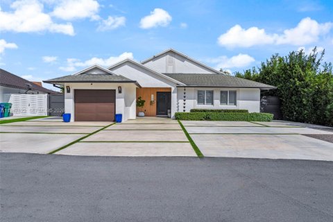 Casa en Hialeah, Florida 4 dormitorios, 135.54 m2 № 2003996