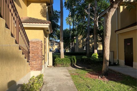 Condo in Homestead, Florida, 3 bedrooms № 2167905 - photo 2