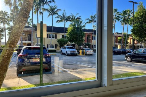 Condo in Homestead, Florida, 3 bedrooms № 2167905 - photo 16