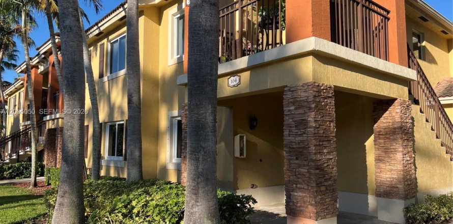 Condo in Homestead, Florida, 3 bedrooms № 2167905
