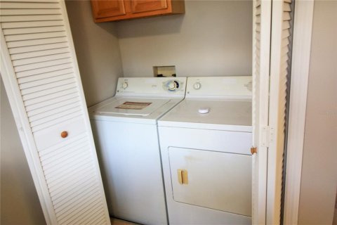 Townhouse in Winter Park, Florida 2 bedrooms, 95.78 sq.m. № 2295314 - photo 17
