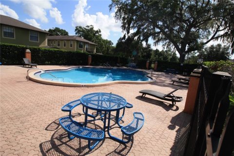 Townhouse in Winter Park, Florida 2 bedrooms, 95.78 sq.m. № 2295314 - photo 20
