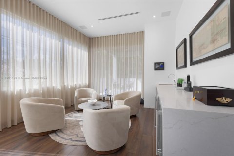 Casa en venta en Miami, Florida, 3 dormitorios, 319.96 m2 № 1974142 - foto 14