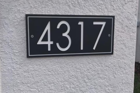 Casa en alquiler en Haines City, Florida, 4 dormitorios, 195.93 m2 № 1912018 - foto 17